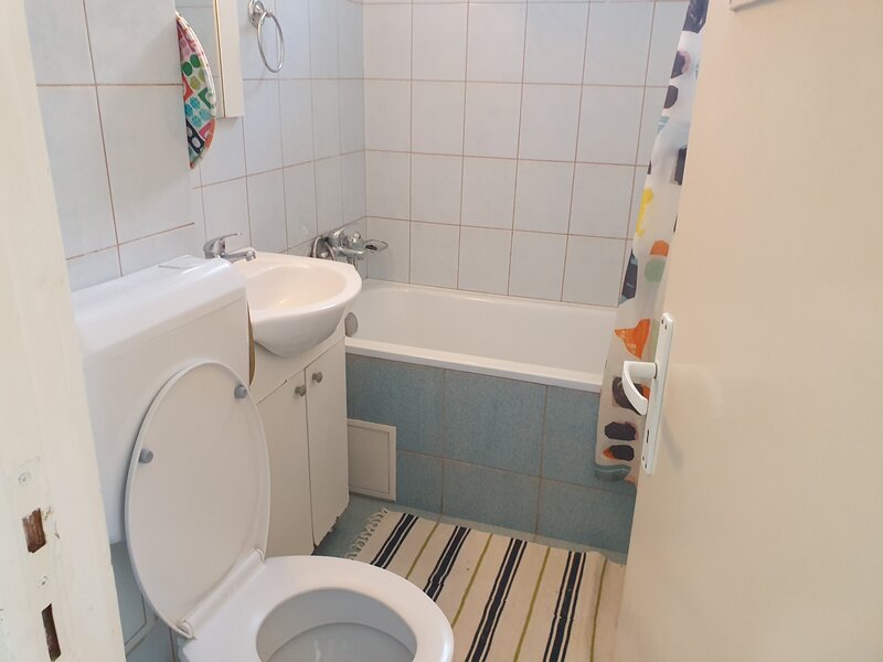 Drumul Taberei- Vanzare 2 camere 7/10- Tg Neamt-parc-liber-mobilat-79900E